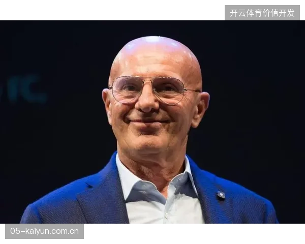 索斯盖特在对阵新西兰的比赛中大幅轮换，旨在考察边缘国脚在高压防守体系下的适应性